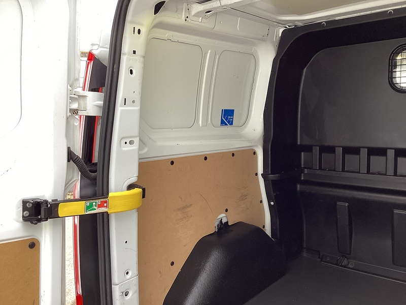 Ford TDCi 290 Limited SWB L/R Crewvan A/C  