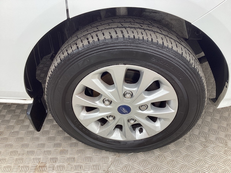 Ford 300 EcoBlue Limited LWB L/R A/C Euro 6 ** NO VAT**