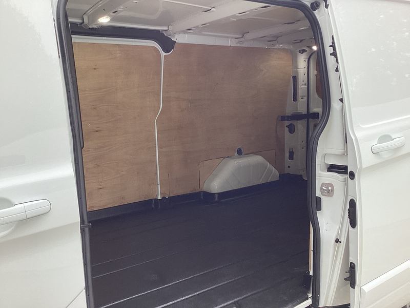 Ford 300 EcoBlue Limited LWB L/R A/C Euro 6 ** NO VAT**