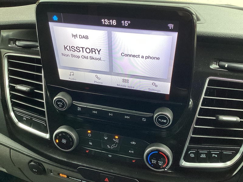 Ford 300 EcoBlue Limited LWB L/R A/C Euro 6 ** NO VAT**