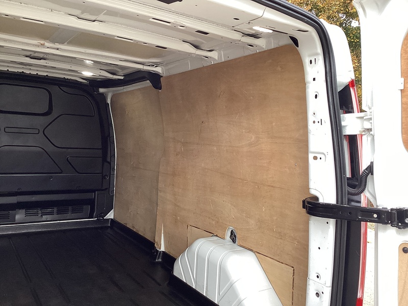 Ford 300 EcoBlue Limited LWB L/R A/C Euro 6 ** NO VAT**