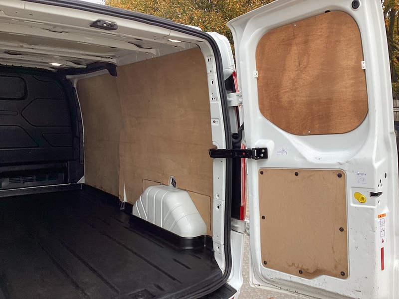 Ford 300 EcoBlue Limited LWB L/R A/C Euro 6 ** NO VAT**