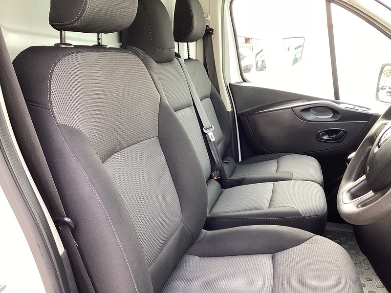 Renault dCi ENERGY 30 Business+ LWB L/R Euro 6