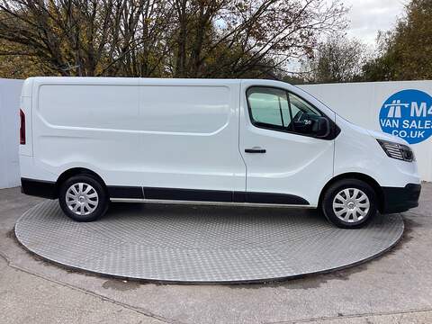 Renault Trafic, dCi Blue LL30 Business+ LWB L/R A/C Euro 6