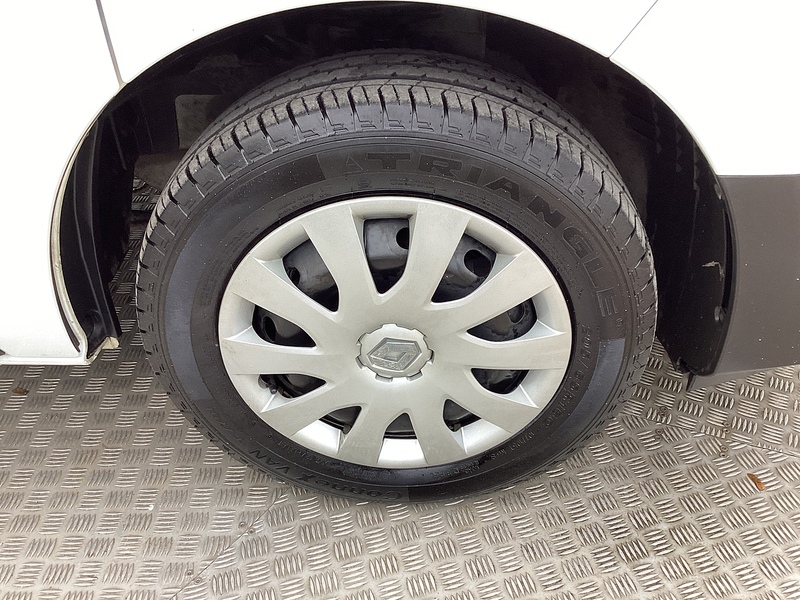 Renault dCi Blue LL30 Business+ LWB L/R A/C Euro 6