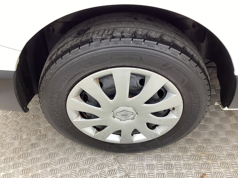 Renault dCi Blue LL30 Business+ LWB L/R A/C Euro 6