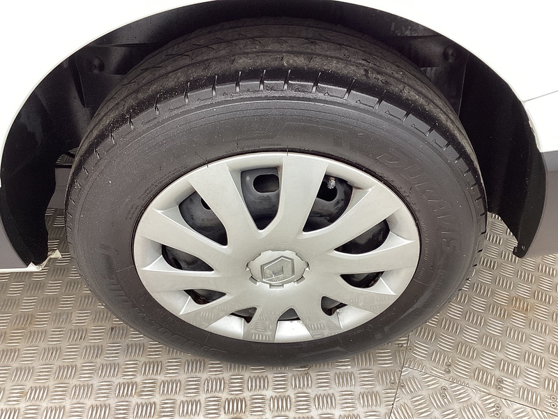 Renault dCi Blue LL30 Business+ LWB L/R A/C Euro 6
