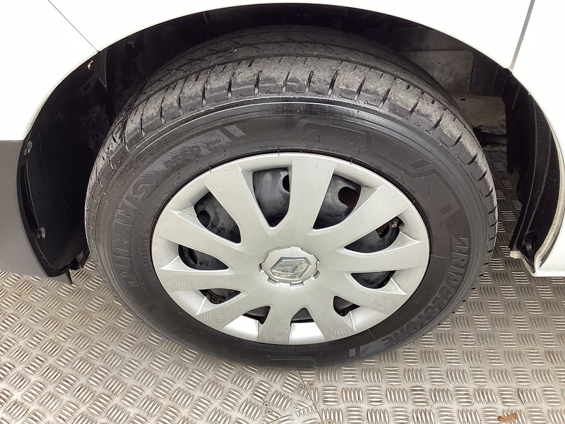 Renault dCi Blue LL30 Business+ LWB L/R A/C Euro 6