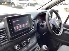 Renault Trafic dCi Blue LL30 Business+ LWB L/R A/C Euro 6 