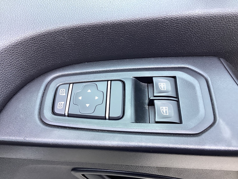 Renault dCi Blue LL30 Business+ LWB L/R A/C Euro 6