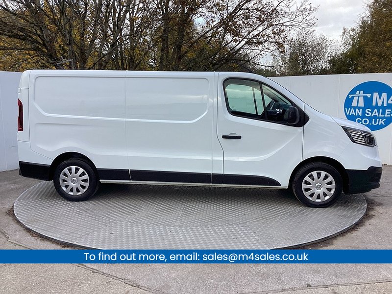 Renault dCi Blue LL30 Business+ LWB L/R A/C Euro 6