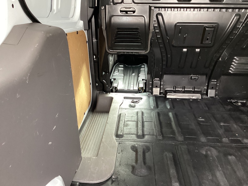 Ford 240 EcoBlue Limited LWB L/R A/C Euro 6