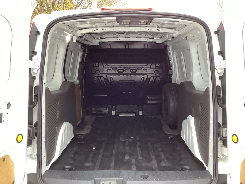 Ford 240 EcoBlue Limited LWB L/R A/C Euro 6