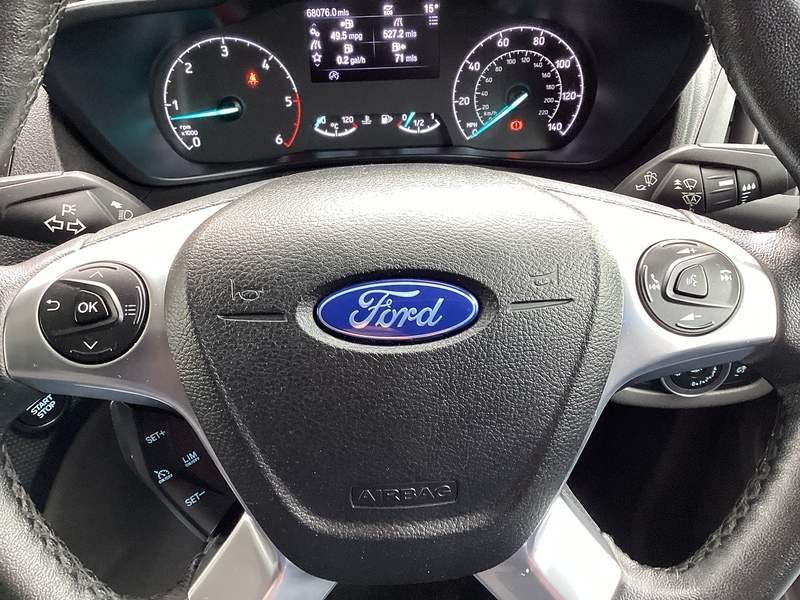 Ford 240 EcoBlue Limited LWB L/R A/C Euro 6