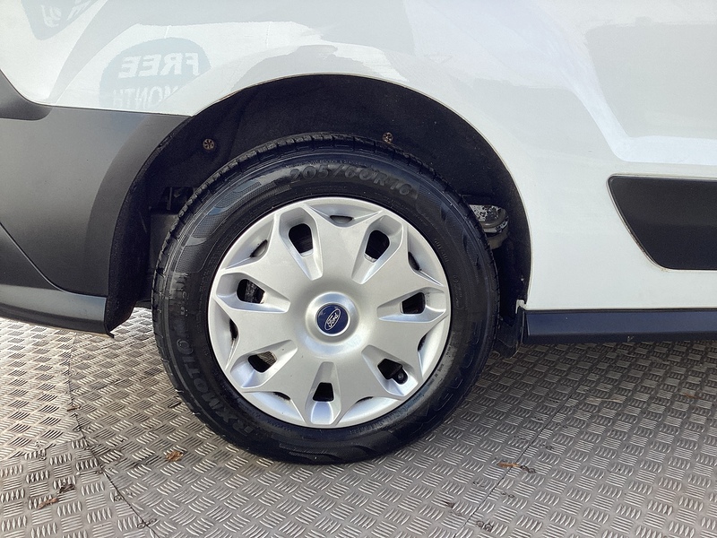 Ford 200 EcoBlue Leader SWB L/R Euro 6  