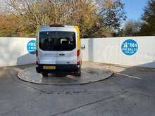 Ford Transit 350 EcoBlue Trend 12 Seater 