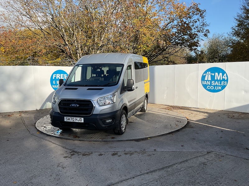 Ford 350 EcoBlue Trend 12 Seater