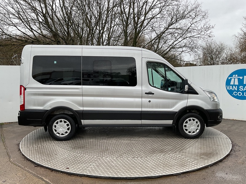 Ford 350 EcoBlue Trend 12 Seater