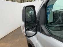Ford Transit 350 EcoBlue Trend 12 Seater 