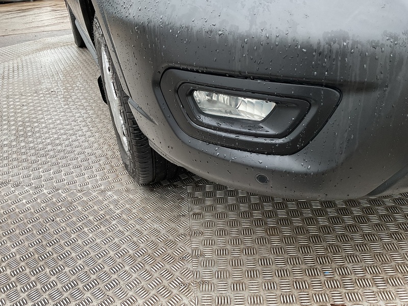 Ford 350 EcoBlue Trend 12 Seater