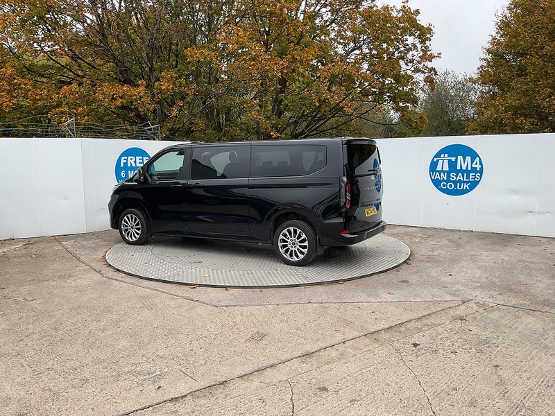 Ford 320 EcoBlue Titanium Euro 6