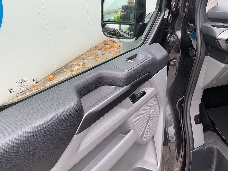 Ford 320 EcoBlue Titanium Euro 6