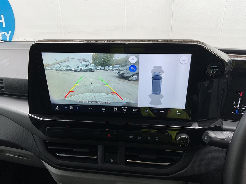 Ford 320 EcoBlue Titanium Euro 6