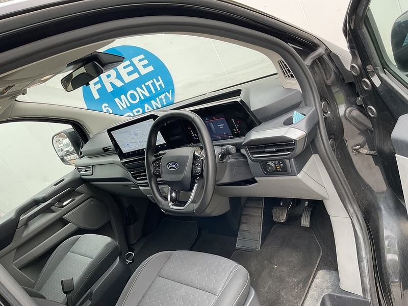 Ford 320 EcoBlue Titanium Euro 6