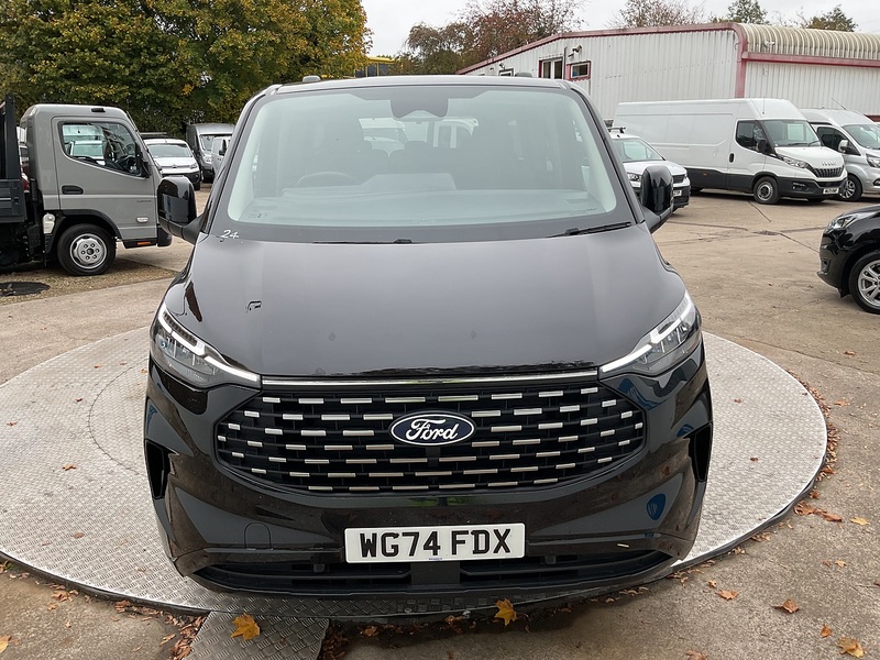 Ford 320 EcoBlue Titanium Euro 6