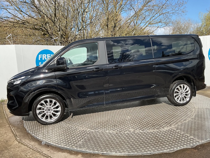Ford 320 EcoBlue Titanium Euro 6