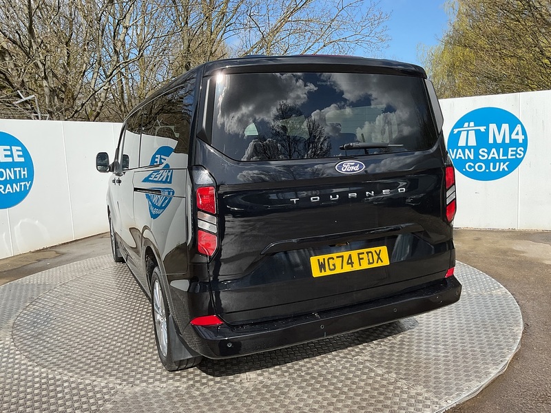 Ford 320 EcoBlue Titanium Euro 6
