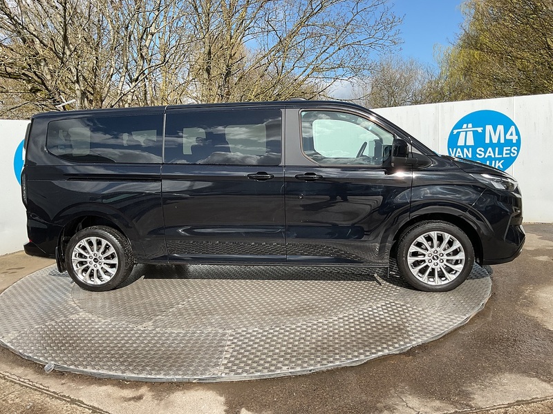 Ford 320 EcoBlue Titanium Euro 6