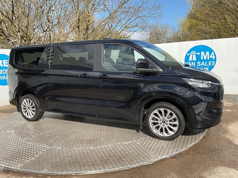 Ford 320 EcoBlue Titanium Euro 6