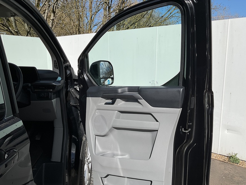 Ford 320 EcoBlue Titanium Euro 6