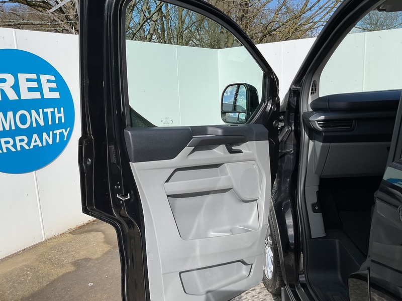 Ford 320 EcoBlue Titanium Euro 6