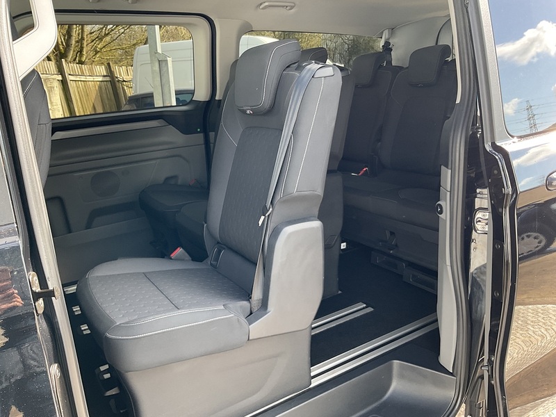 Ford 320 EcoBlue Titanium Euro 6