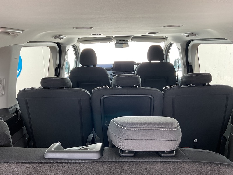 Ford 320 EcoBlue Titanium Euro 6