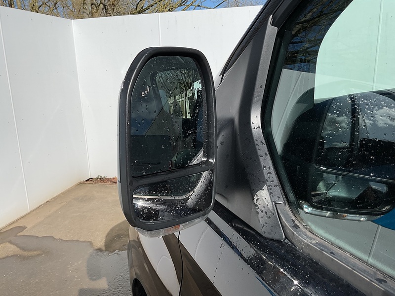 Ford 320 EcoBlue Titanium Euro 6