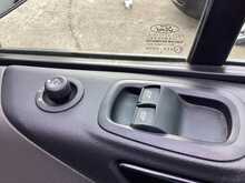 Ford Transit Custom 300 EcoBlue Limited SWB L/R A/C Euro 6 