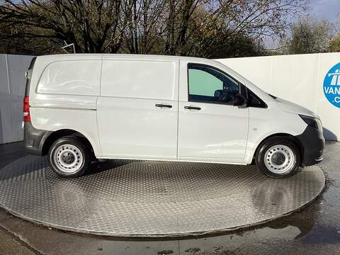 Mercedes Vito, 110 CDI SWB Pure L/R A/C Euro 6