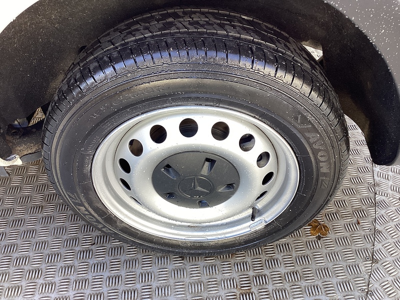 Mercedes 110 CDI SWB Pure L/R A/C Euro 6