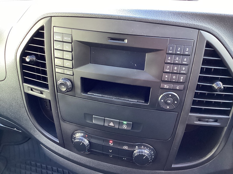 Mercedes 110 CDI SWB Pure L/R A/C Euro 6