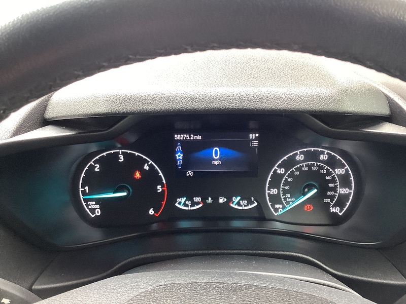 Ford 240 EcoBlue Limited SWB L/R Euro 6