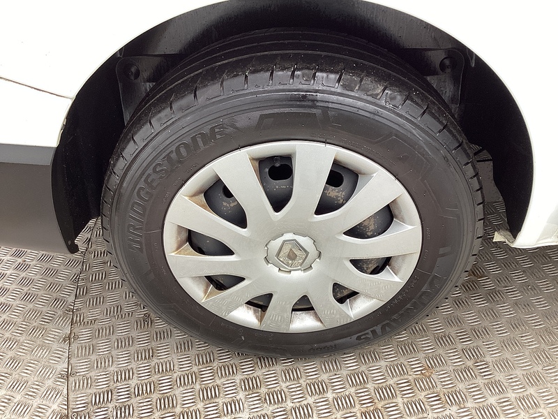 Renault dCi ENERGY 28 Business+ SWB Euro 6