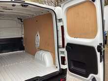 Renault Trafic dCi ENERGY 28 Business+ SWB Euro 6 