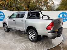 Toyota Hilux D-4D Invincible X 4X4 A/C Euro 6 **NO VAT** 