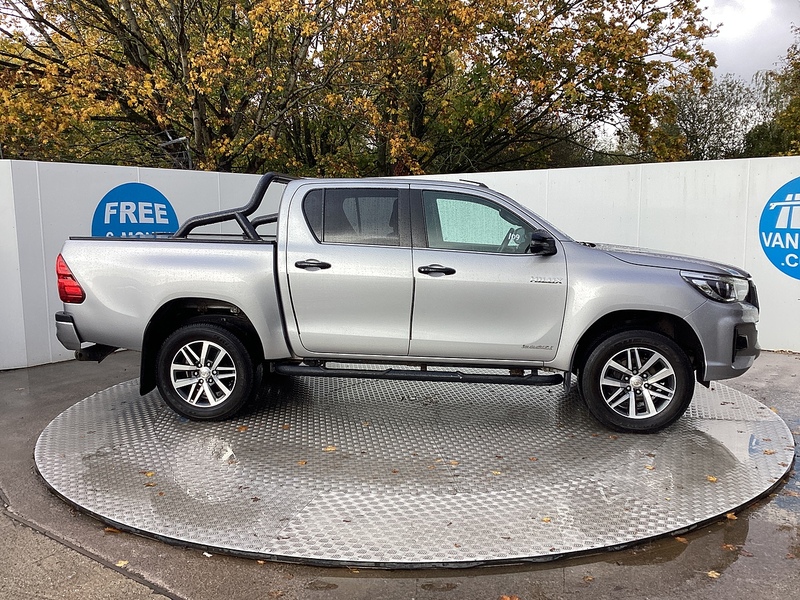 Toyota D-4D Invincible X 4X4 A/C Euro 6 **NO VAT**