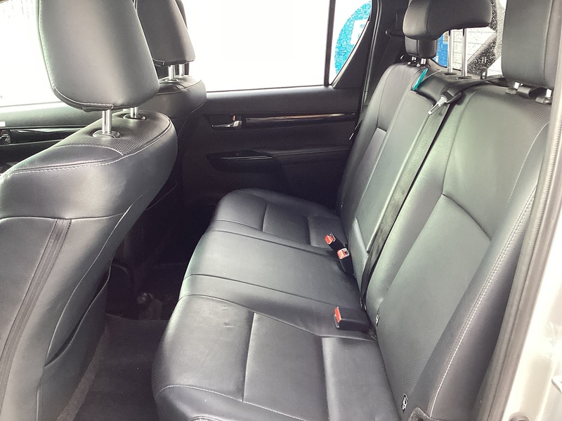 Toyota D-4D Invincible X 4X4 A/C Euro 6 **NO VAT**