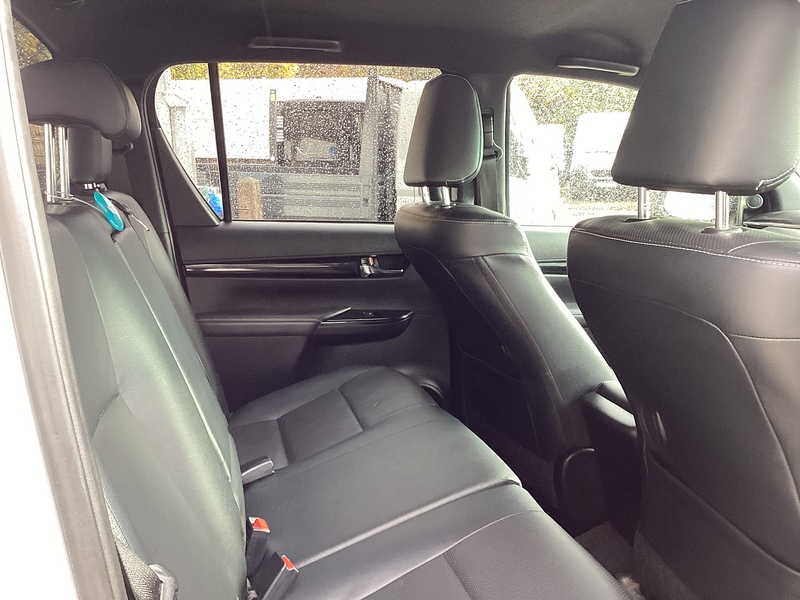 Toyota D-4D Invincible X 4X4 A/C Euro 6 **NO VAT**