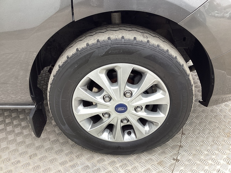 Ford 280 EcoBlue Limited SWB L/R Euro 6